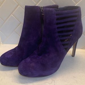 Brand new Purple suede Via Spiga heels